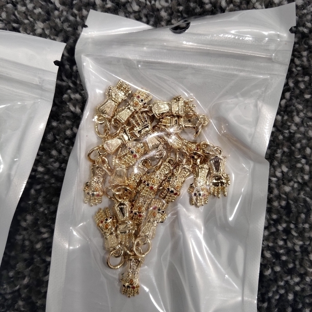 Marvel avengers charms - Picture 6 of 10